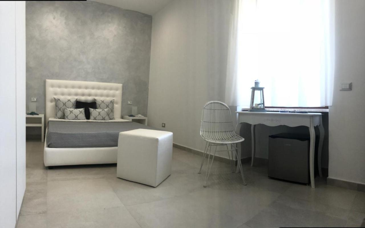 Accanto A Te - Charme Rooms Vieste Luaran gambar